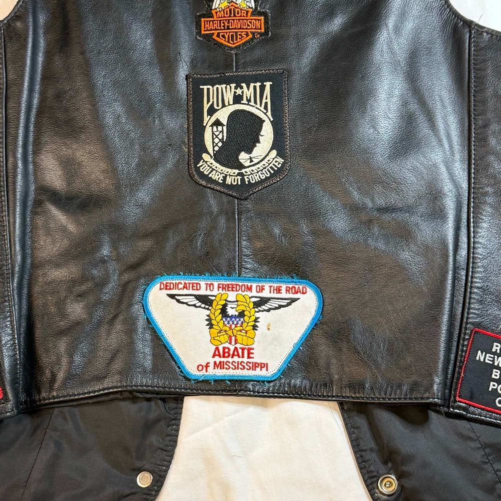 Women's Harley Davidson
Leather Vest - Picture 10 of 16